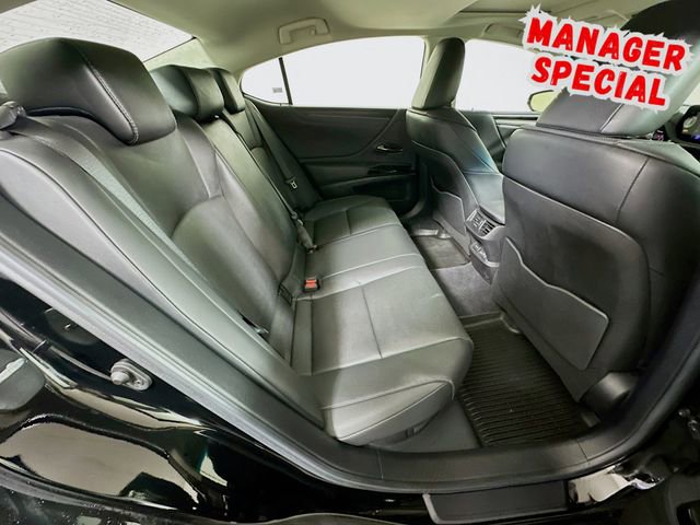 Used 2024 Lexus ES 300h w/ Premium Package image 27