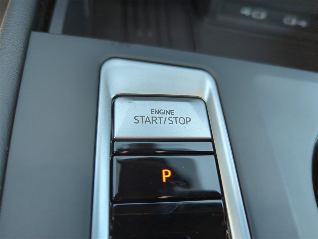 New 2026 Volkswagen Atlas Cross Sport SE image 41