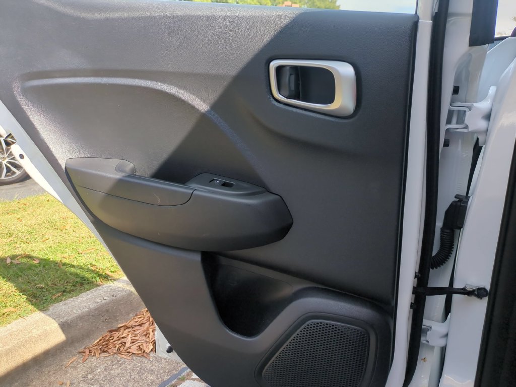 Used 2026 Hyundai Venue SEL FWD image 26