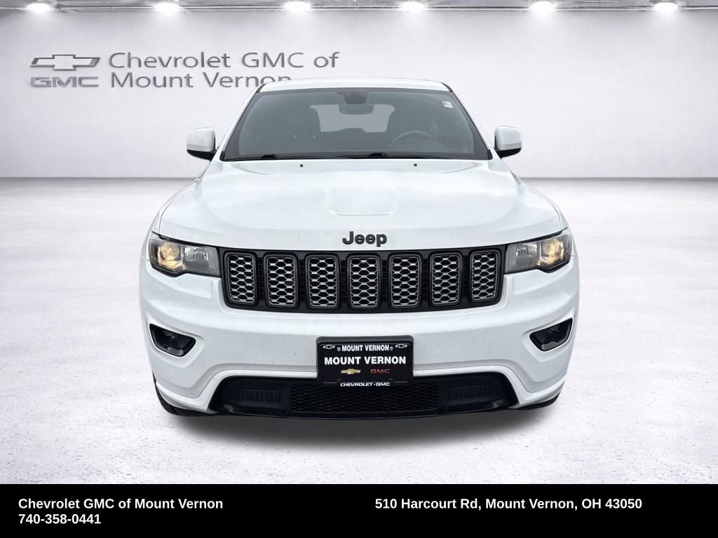 Used 2017 Jeep Grand Cherokee Altitude image 9