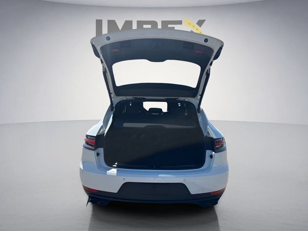 Used 2021 Porsche Macan AWD/4WD image 30