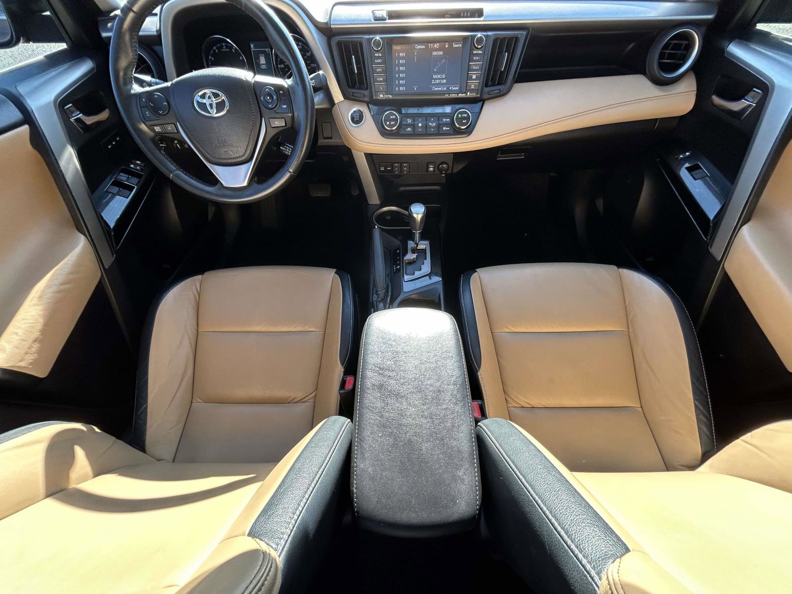 Used 2017 Toyota RAV4 Limited image 13