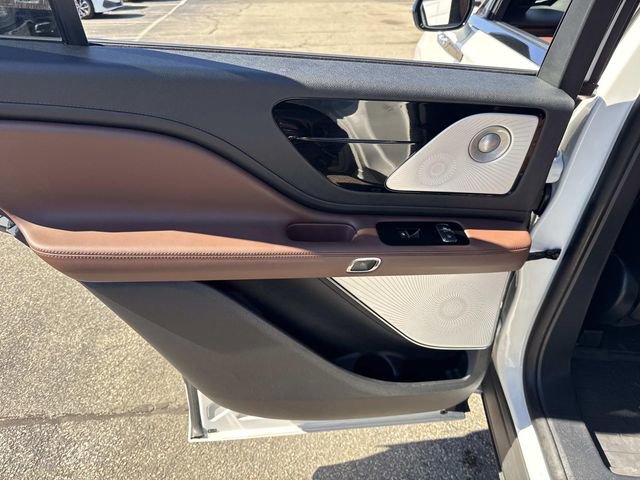 Used 2025 Lincoln Aviator Reserve w/ Equipment Group 201A image 20