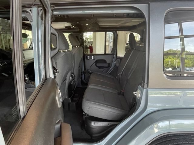 Certified 2024 Jeep Wrangler Unlimited w/ Convenience Group AWD/4WD image 23