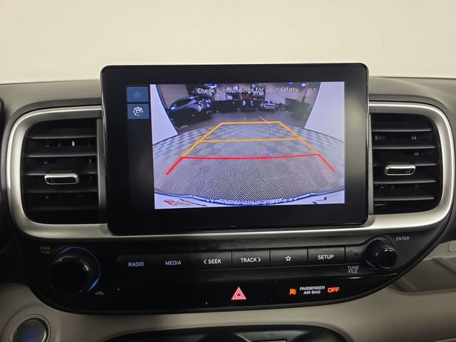 Used 2025 Hyundai Venue SEL image 23