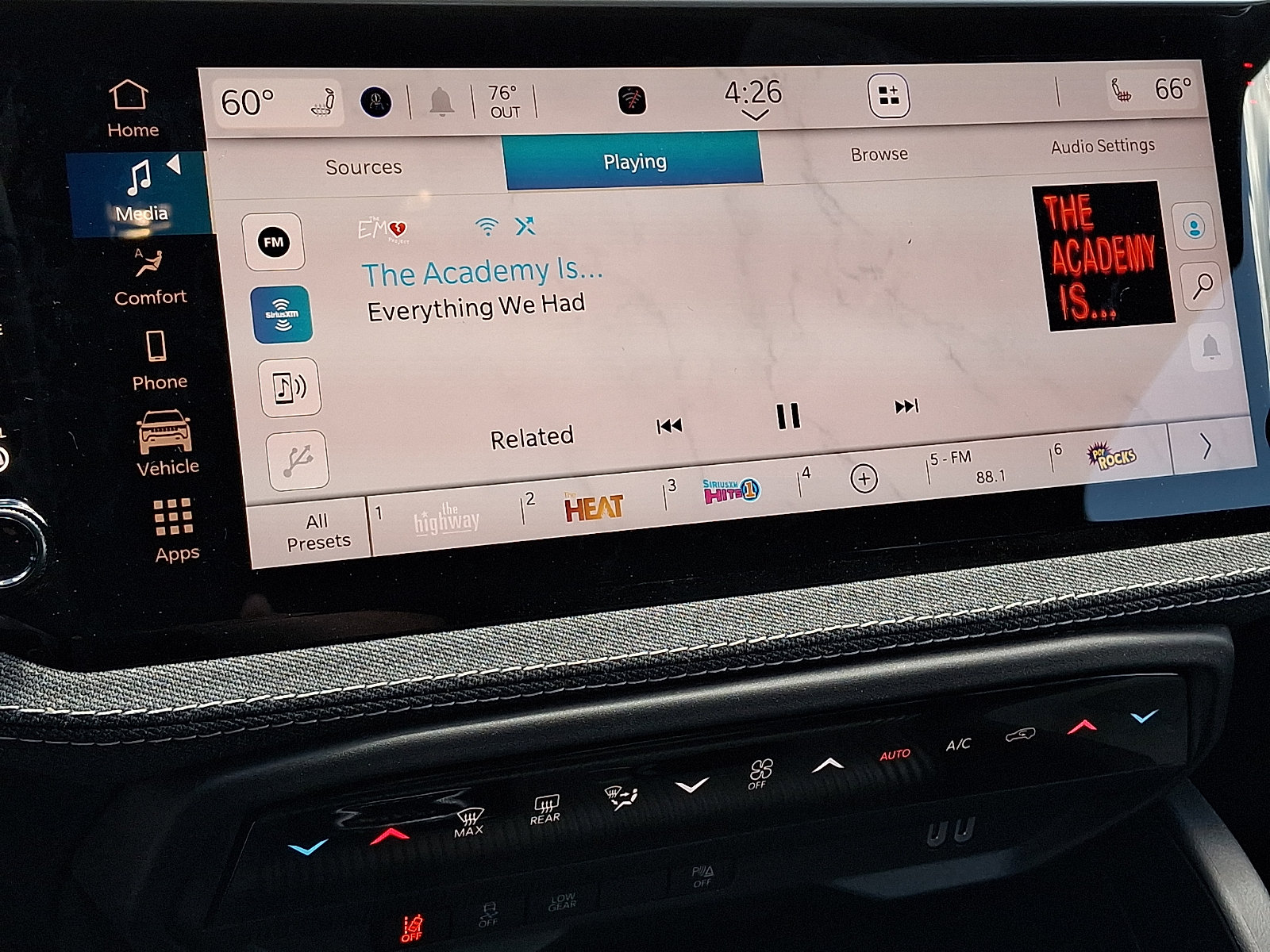 New 2026 Jeep Cherokee Laredo AWD/4WD image 12