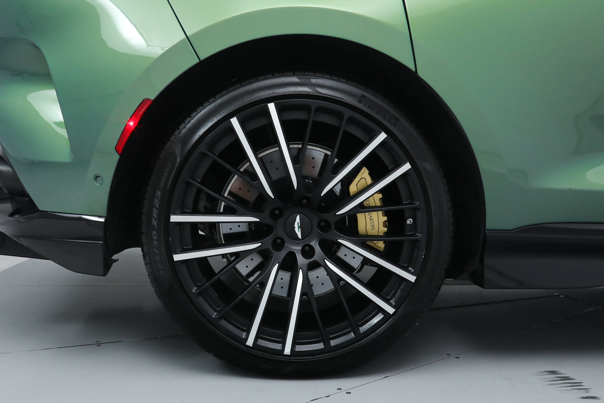 Used 2023 Aston Martin DBX 707 AWD/4WD image 39