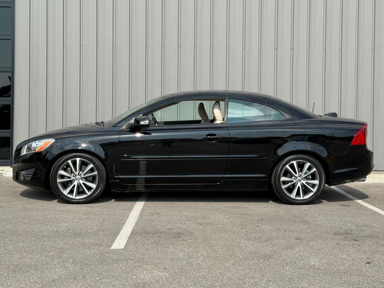 Used 2012 Volvo C70 T5 FWD image 8