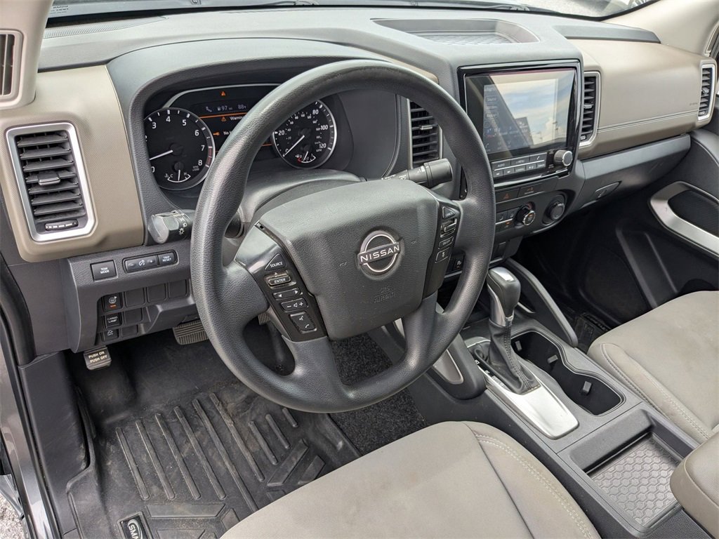 Used 2022 Nissan Frontier SV w/ Technology Package image 10