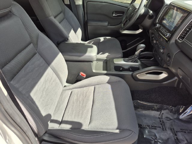 Certified 2024 Nissan Frontier SV AWD/4WD image 23