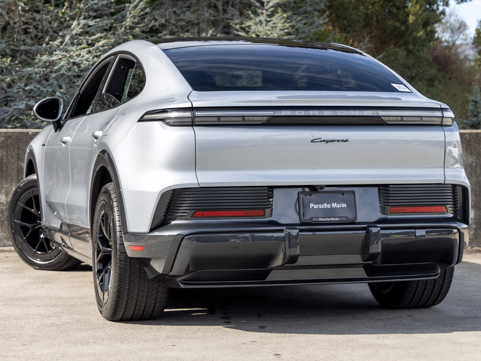 New 2026 Porsche Cayenne Electric Coupe AWD/4WD image 3