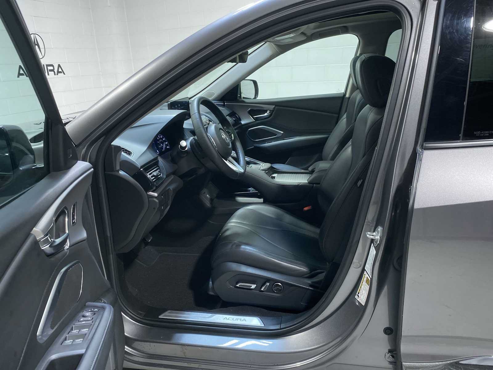 Certified 2023 Acura RDX AWD image 2