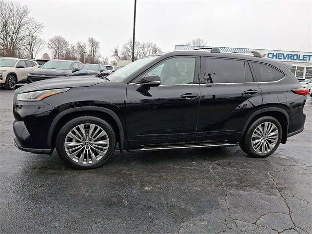 Used 2022 Toyota Highlander Platinum image 8