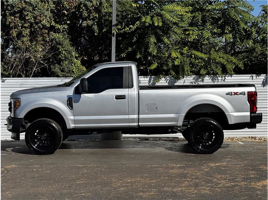 Used 2019 Ford F350 XL w/ Snow Plow Prep Package AWD/4WD image 9