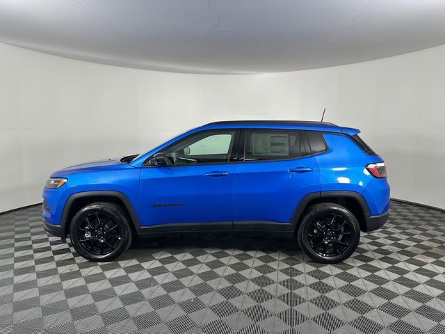 New 2026 Jeep Compass Latitude AWD/4WD image 3
