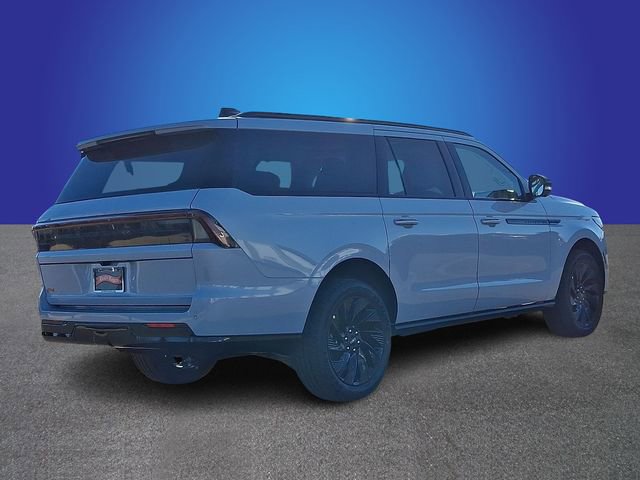 New 2026 Lincoln Navigator L Reserve w/ Jet Appearance Package image 3