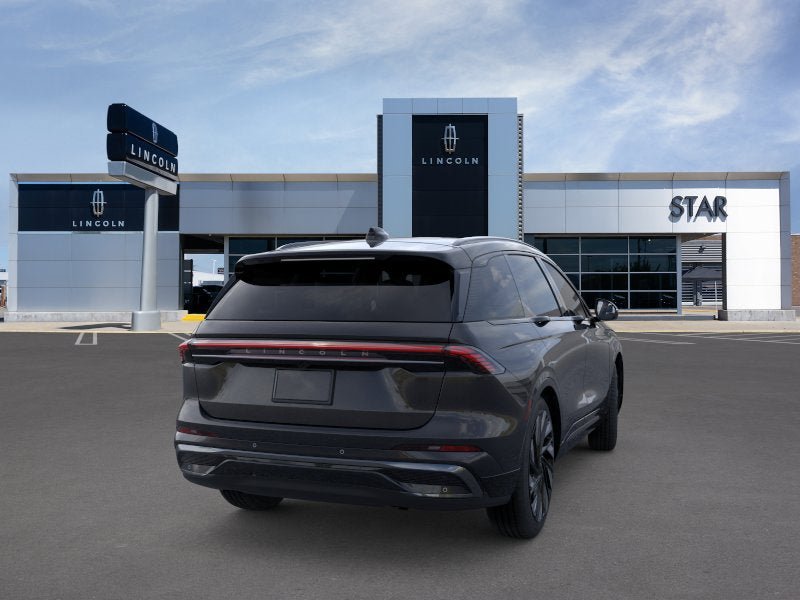 New 2025 Lincoln Nautilus Reserve w/ Jet Appearance Package AWD/4WD image 8