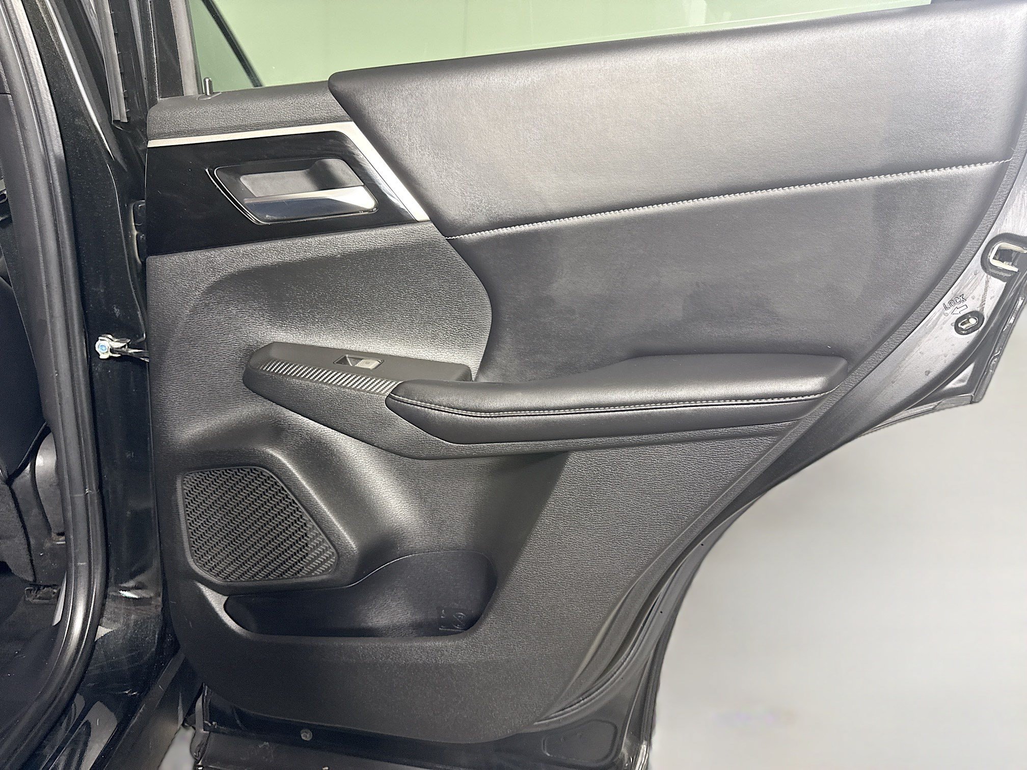 Used 2022 Mitsubishi Outlander SEL Black Edition FWD image 28