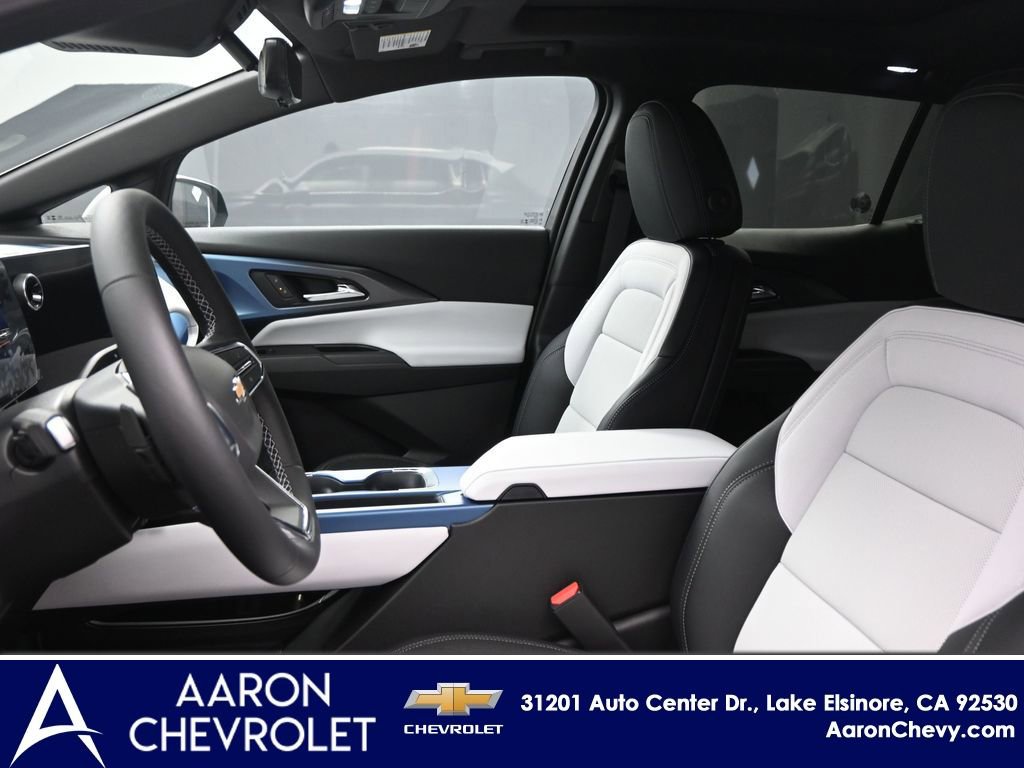 New 2025 Chevrolet Equinox EV LT image 14