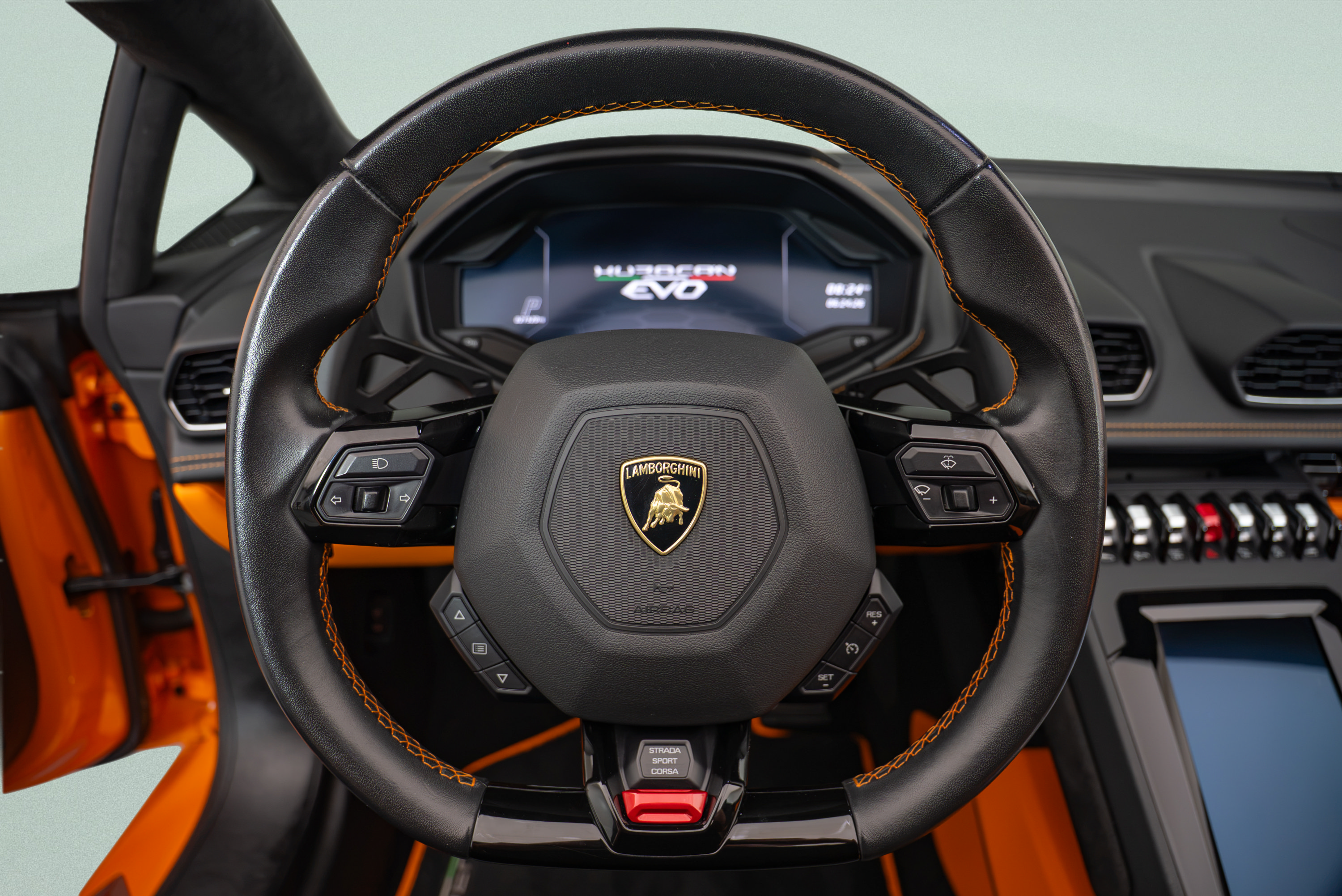 Used 2023 Lamborghini Huracan EVO AWD/4WD image 12