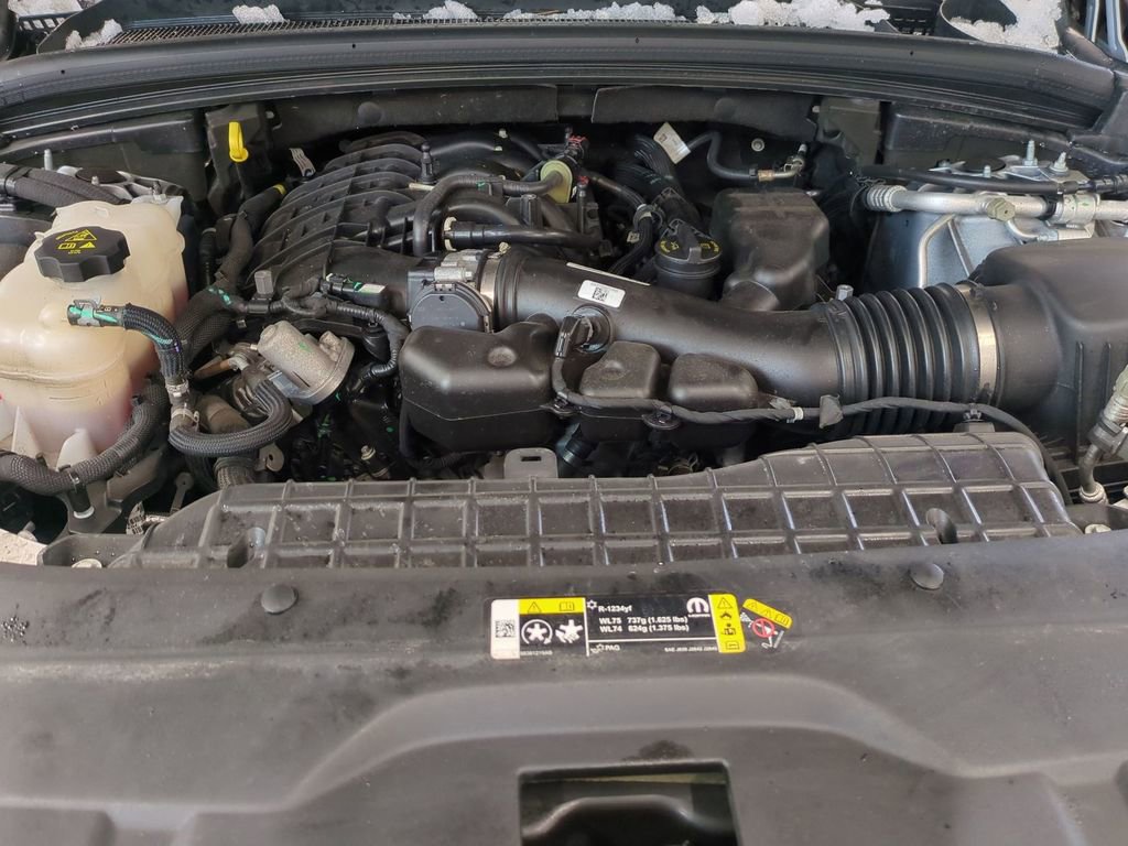 Used 2023 Jeep Grand Cherokee Altitude image 40