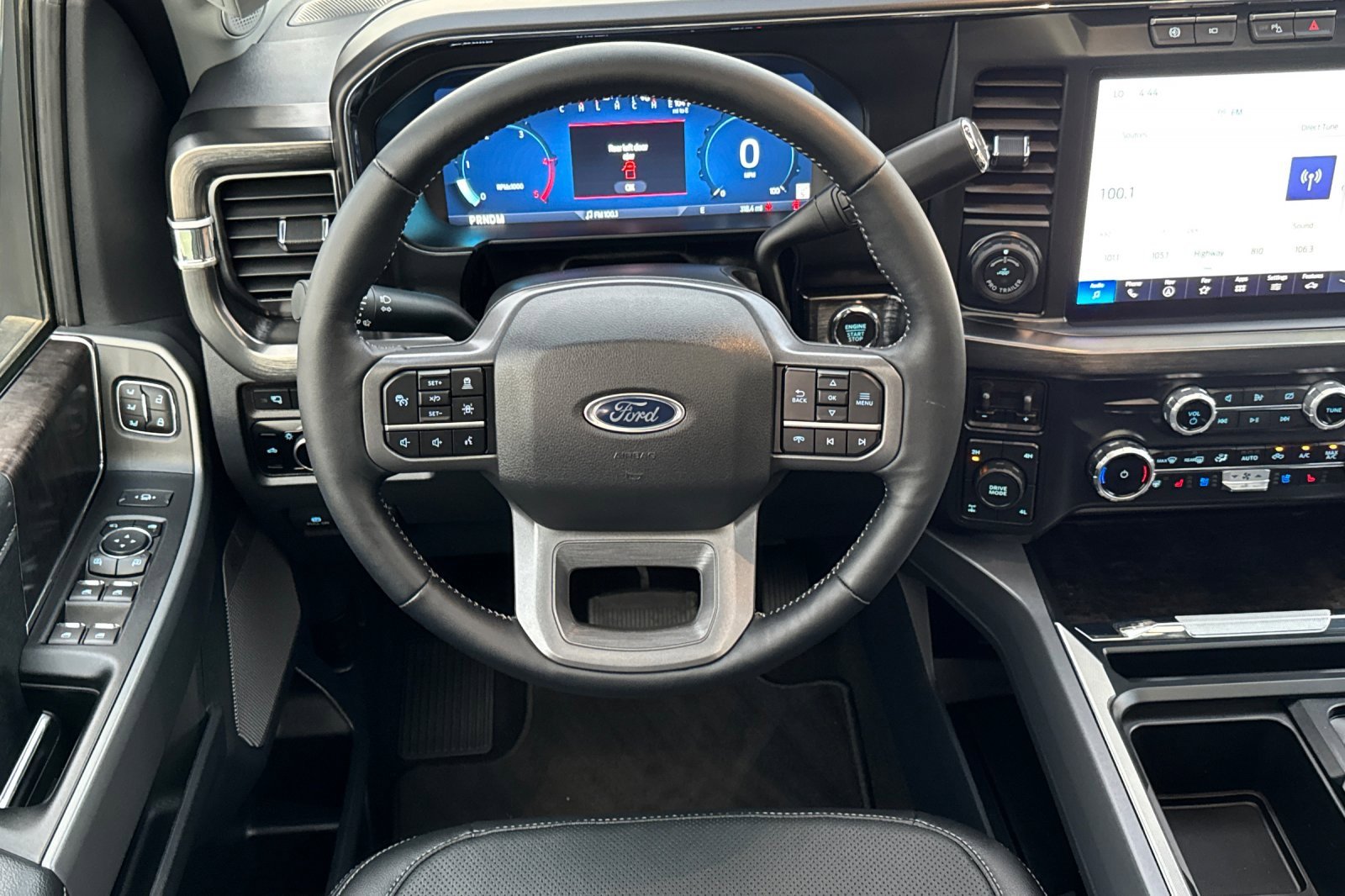 Used 2024 Ford F250 Lariat w/ Lariat Ultimate Package image 14