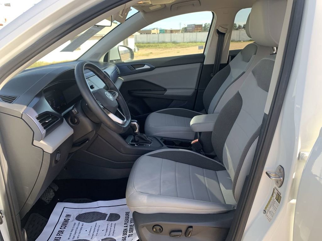 Used 2022 Volkswagen Taos SE image 17