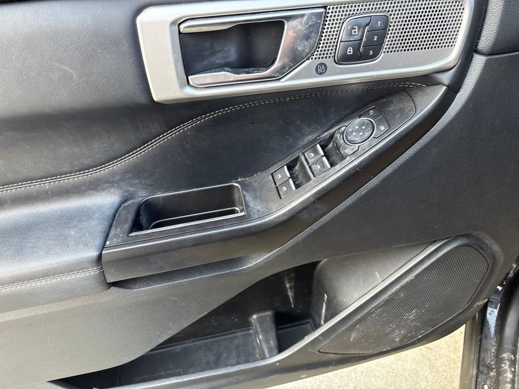 Used 2020 Ford Explorer Limited AWD/4WD image 10