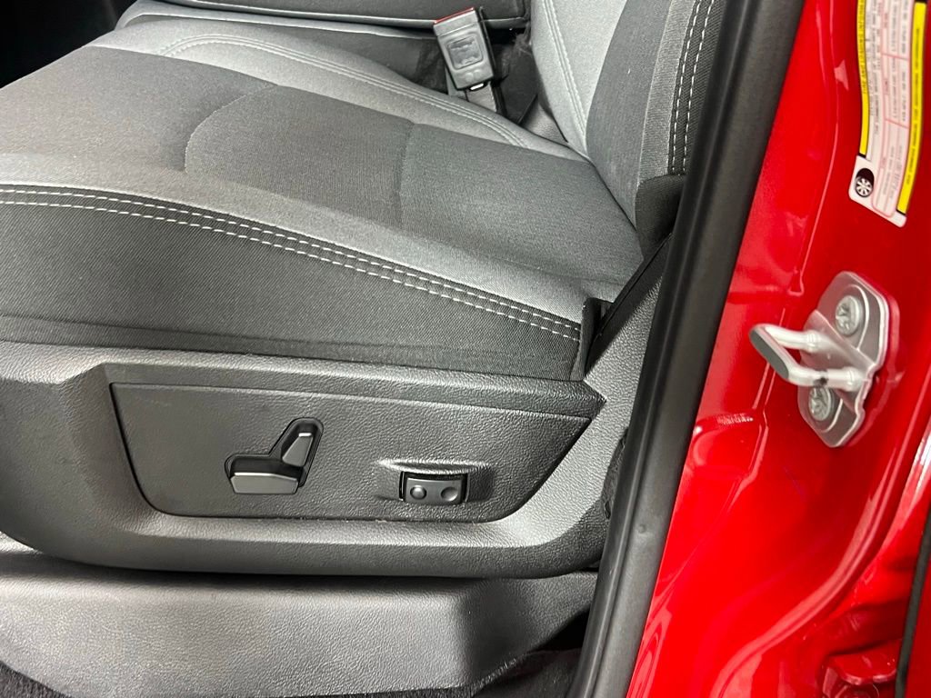 Used 2024 RAM 2500 Big Horn w/ Bed Utility Group image 26