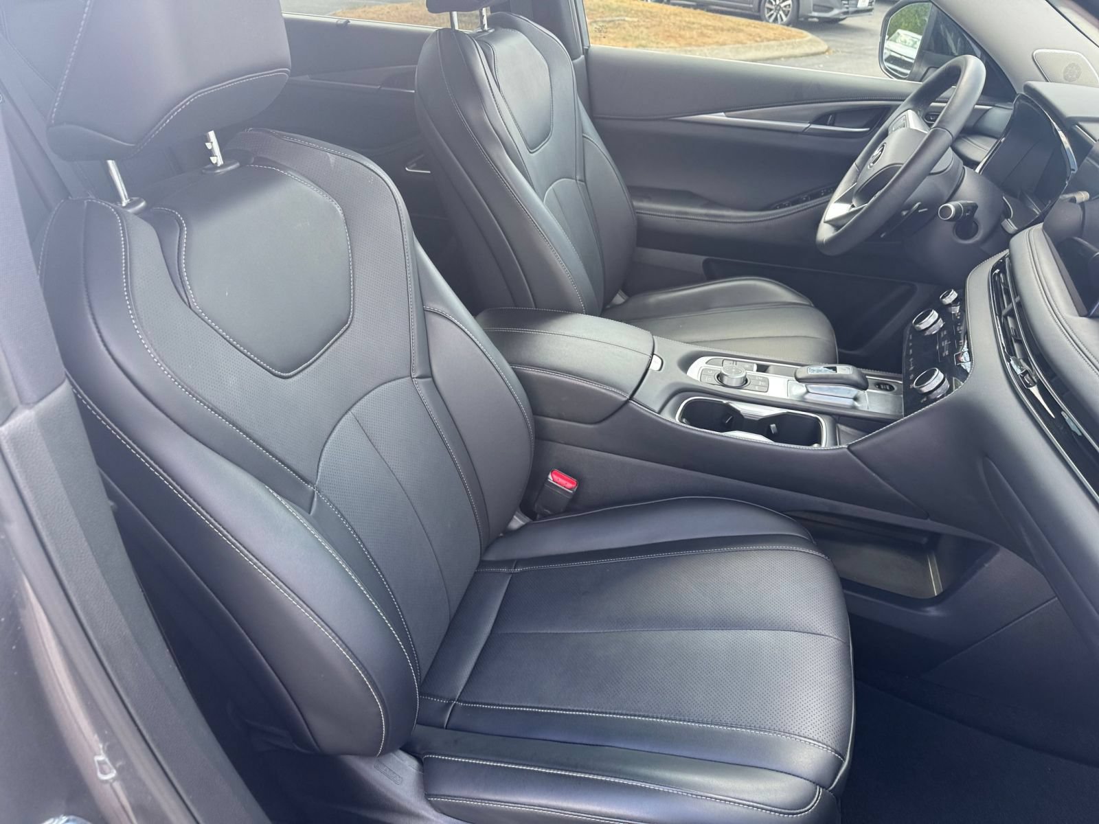 Used 2026 INFINITI QX60 Luxe FWD image 40