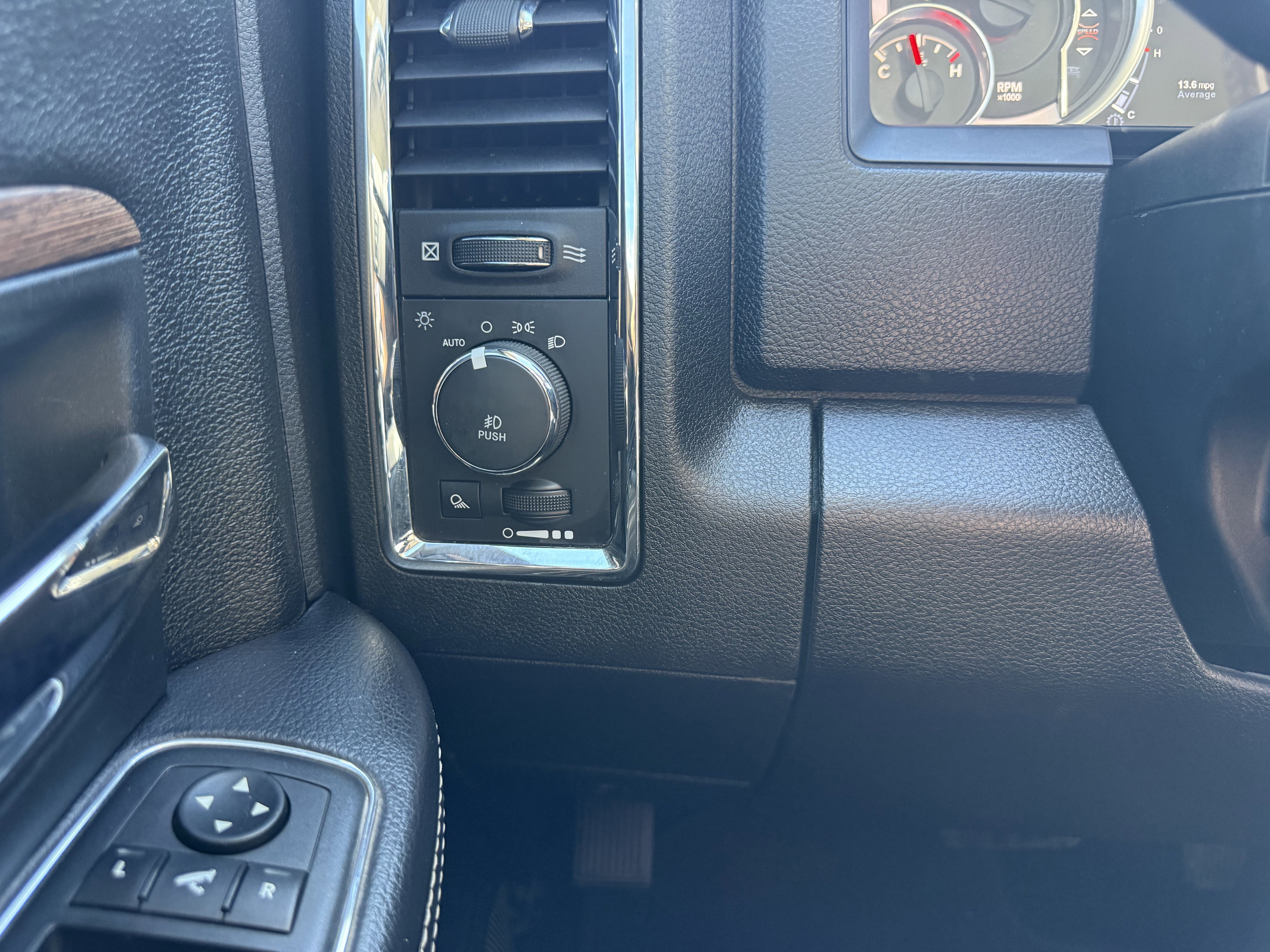 Used 2018 RAM 2500 Laramie w/ Protection Group image 24