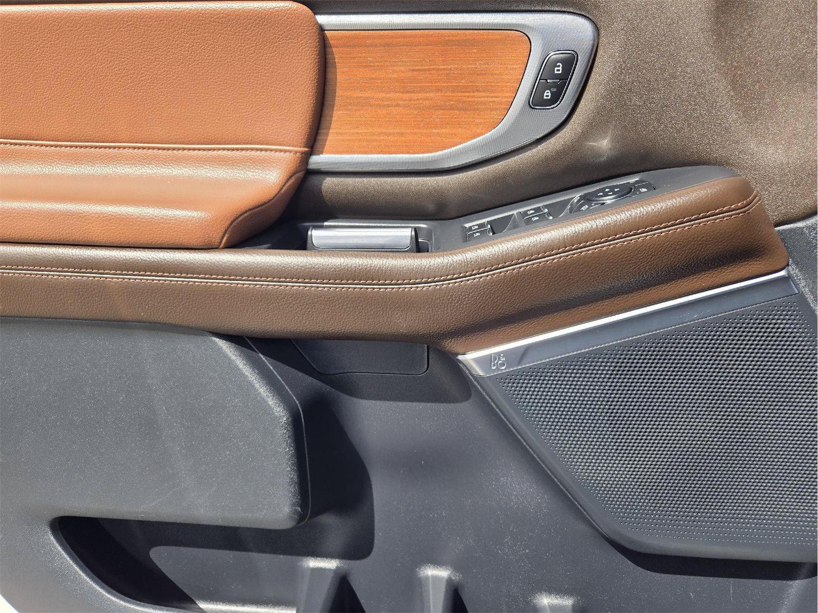 Used 2025 Ford Expedition King Ranch AWD/4WD image 20