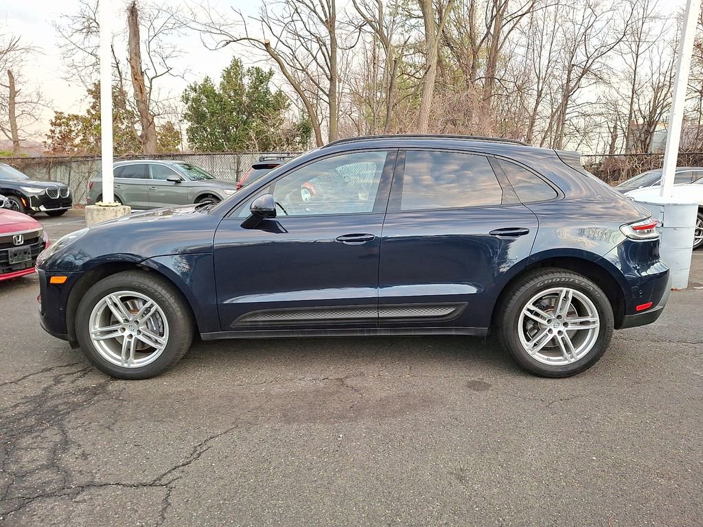 Used 2022 Porsche Macan w/ Premium Package Plus image 6
