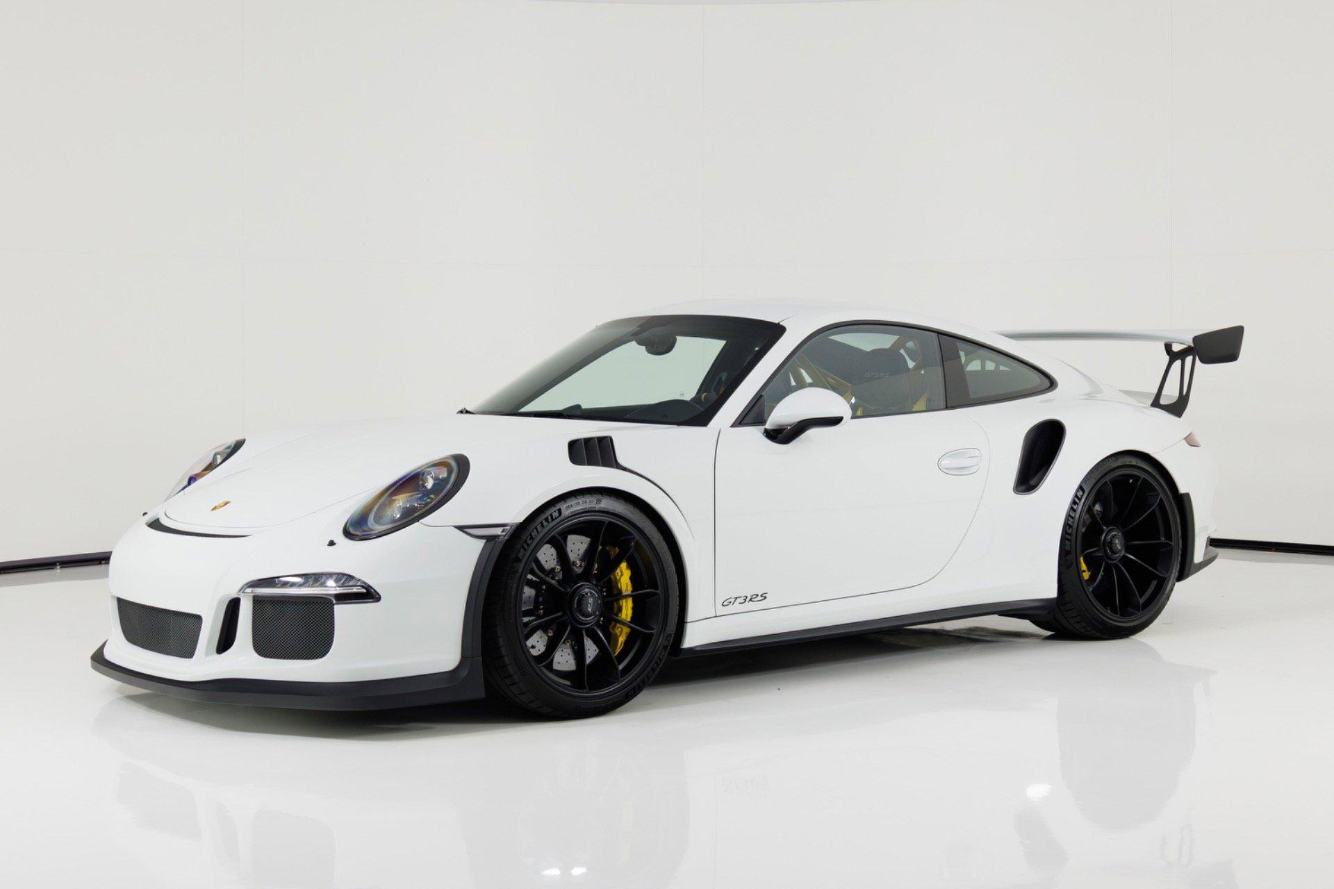Used 2016 Porsche 911 GT3 RS image 7