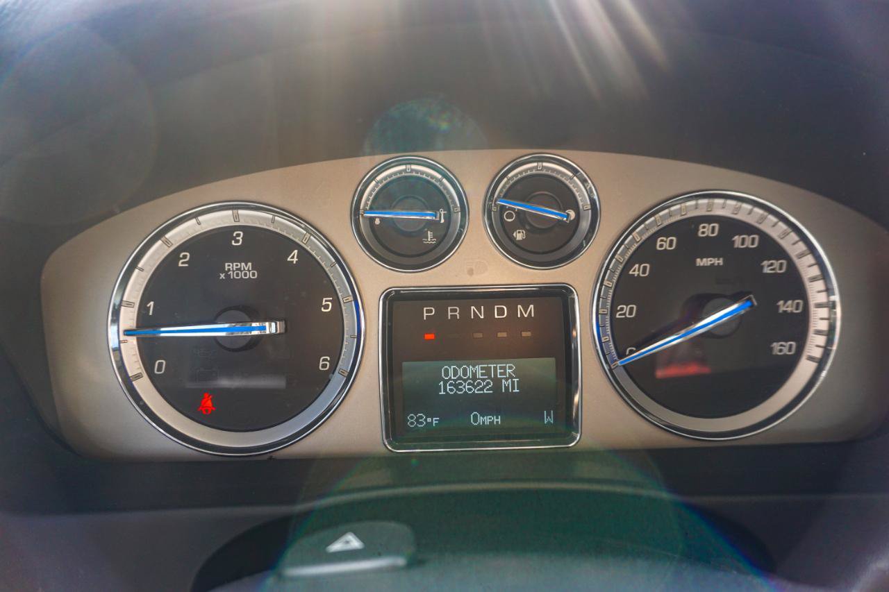 Used 2011 Cadillac Escalade EXT AWD/4WD image 10
