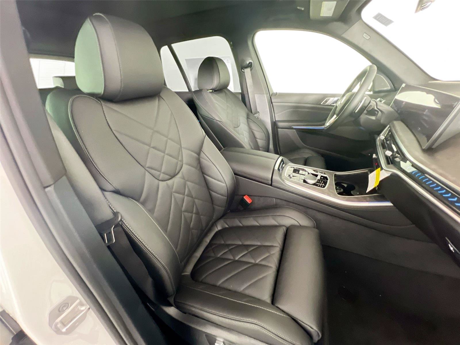New 2026 BMW X5 xDrive50e AWD/4WD image 28