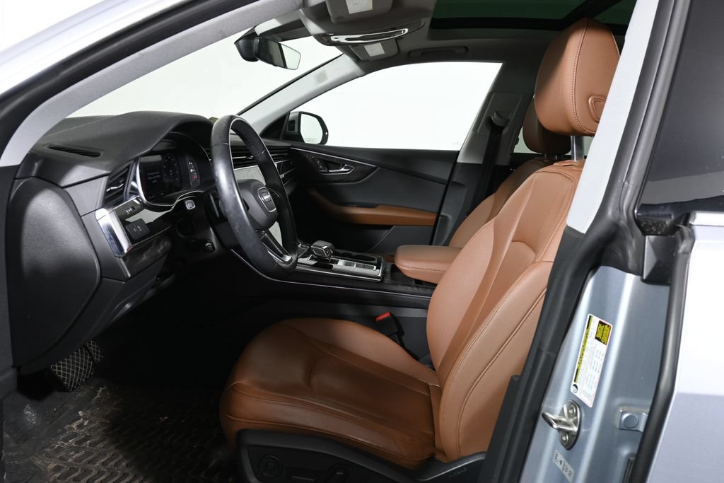 Used 2022 Audi Q8 Premium Plus AWD/4WD image 3