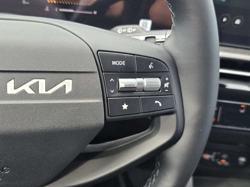 New 2027 Kia Sportage LX FWD image 31