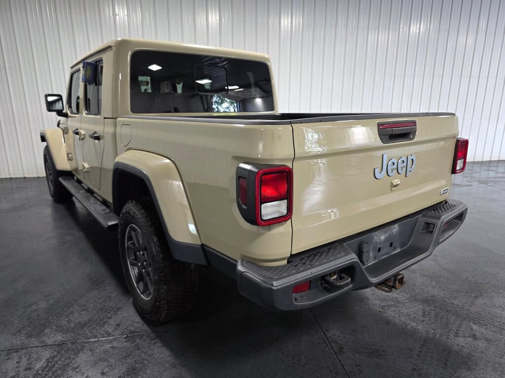 Used 2020 Jeep Gladiator Overland AWD/4WD image 3