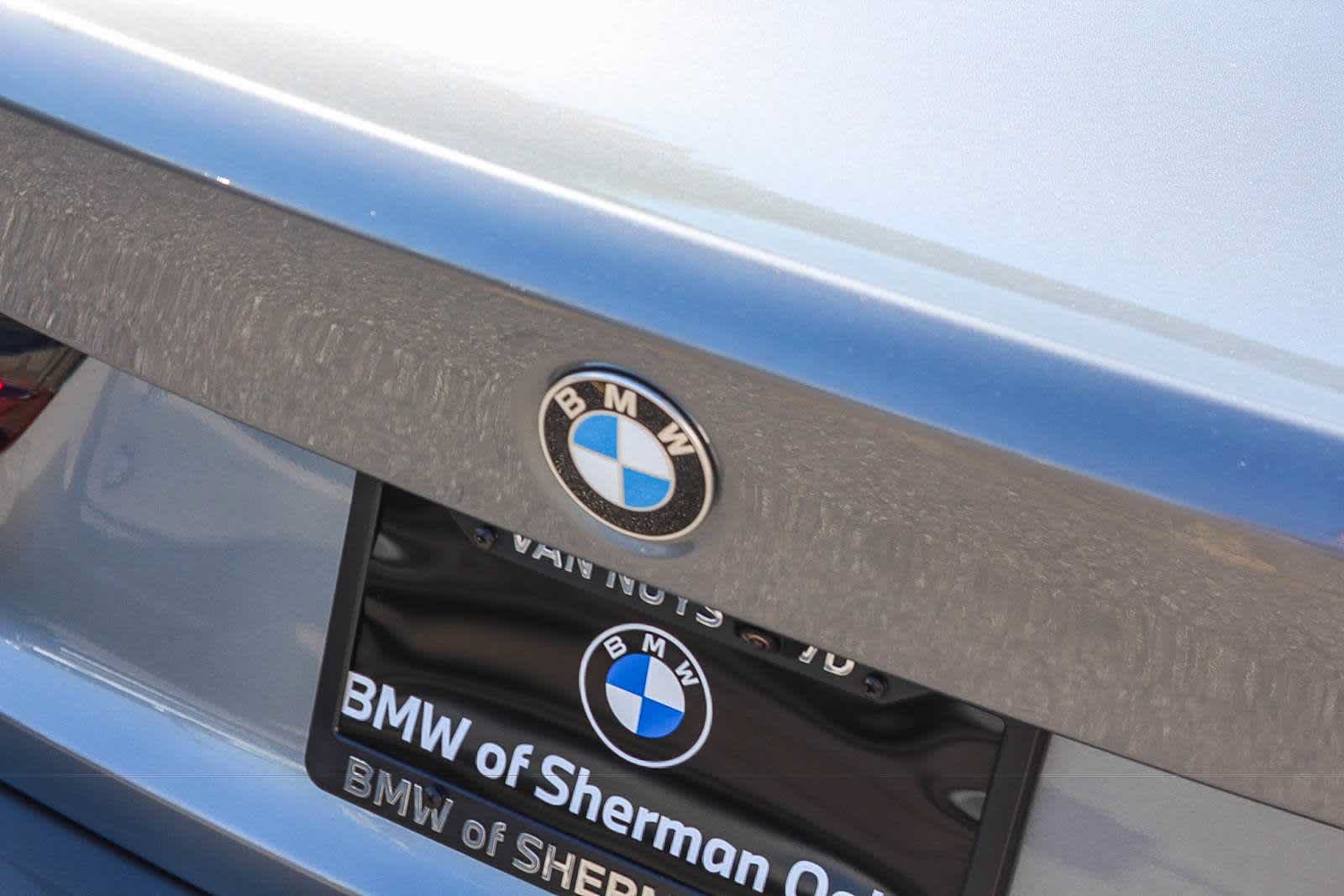 Used 2026 BMW 330i Sedan w/ Convenience Package RWD image 8