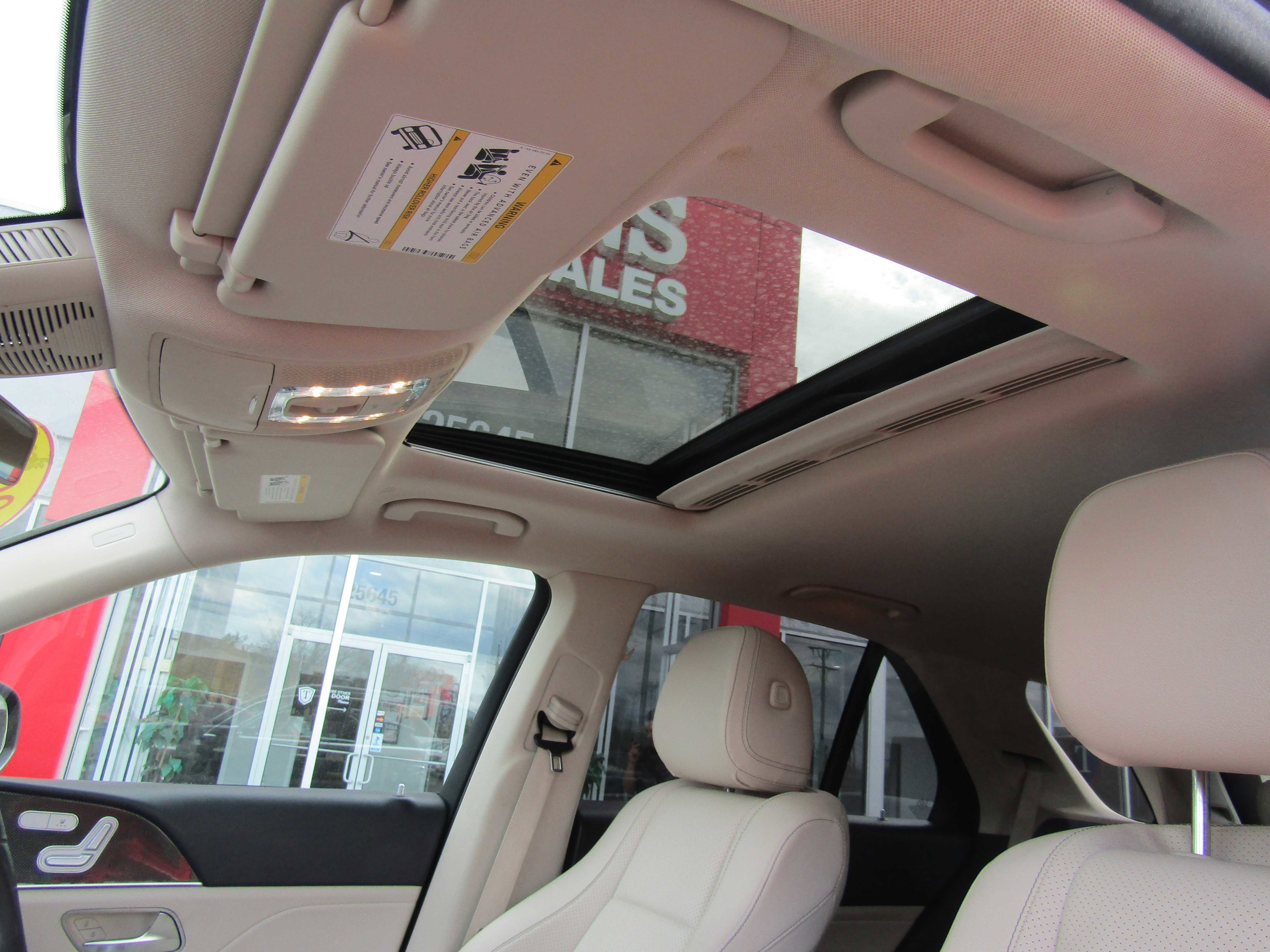 Used 2020 Mercedes-Benz GLE 350 4MATIC w/ 3rd Row Seat Package image 26