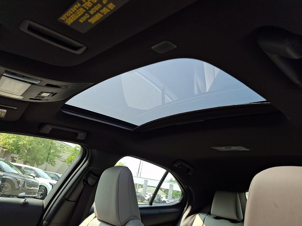 Used 2021 Lexus UX 250h w/ Premium Package AWD/4WD image 18