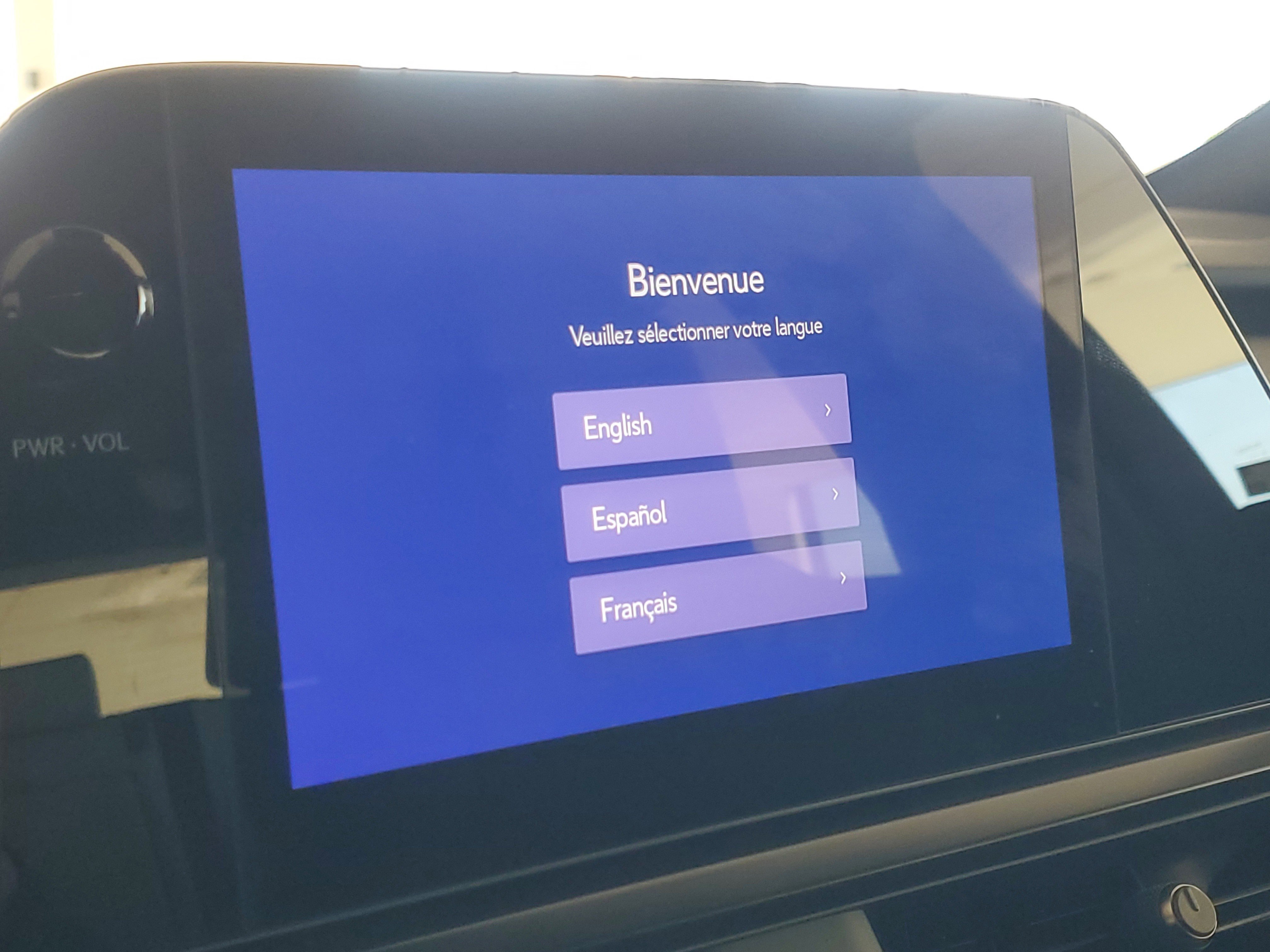 Used 2025 Lexus UX 300h UX 300h F SPORT Design w/ Accessory Package (Z1) image 31