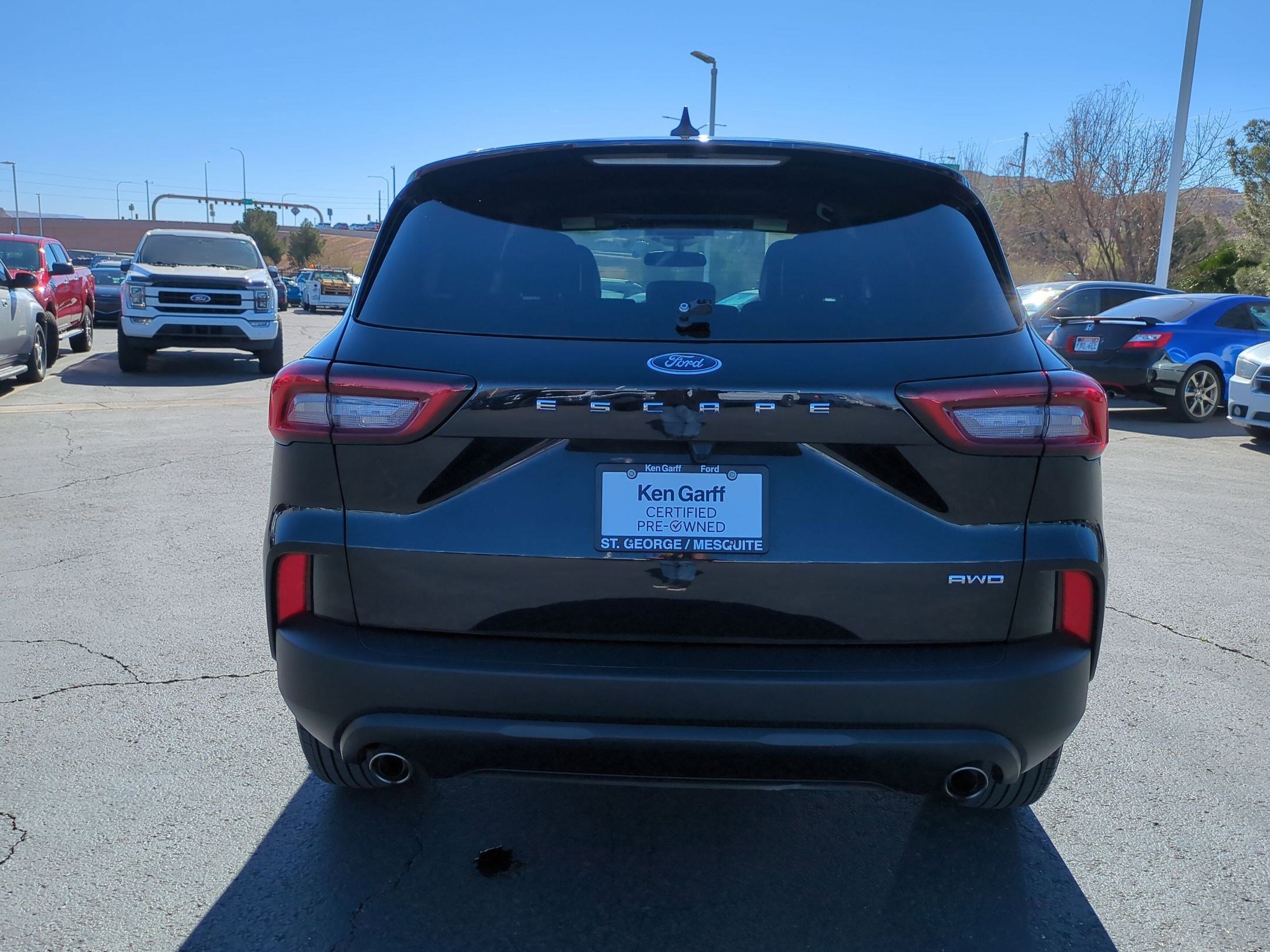 Used 2025 Ford Escape ST-Line image 4