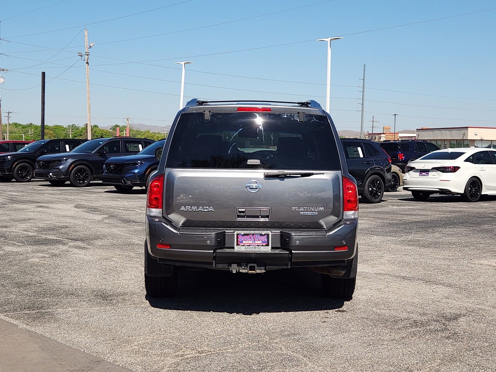 Used 2015 Nissan Armada Platinum w/ 2nd Row Captain Seat Package AWD/4WD image 8