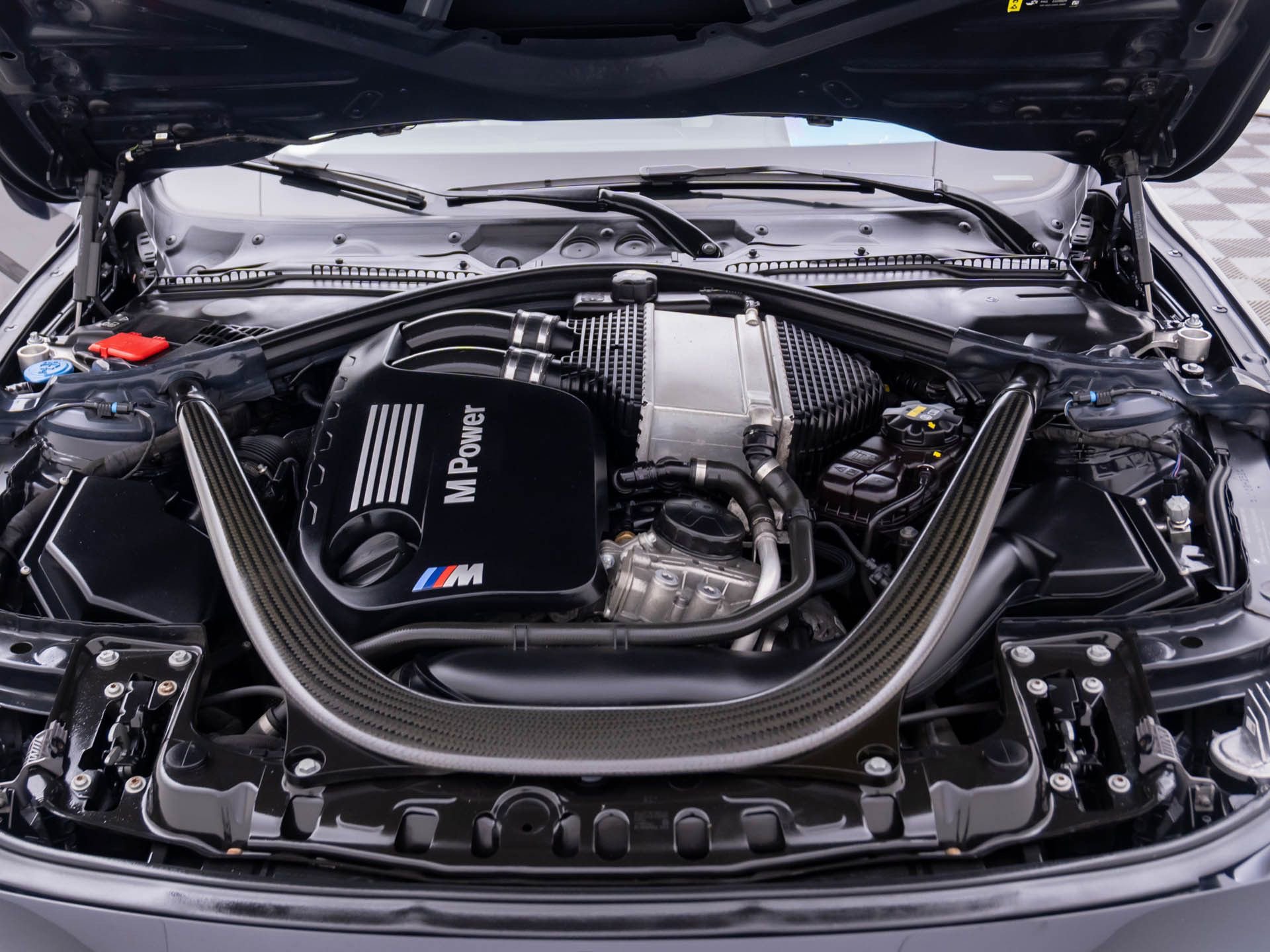 Used 2018 BMW M4 Convertible w/ Competition Package image 23