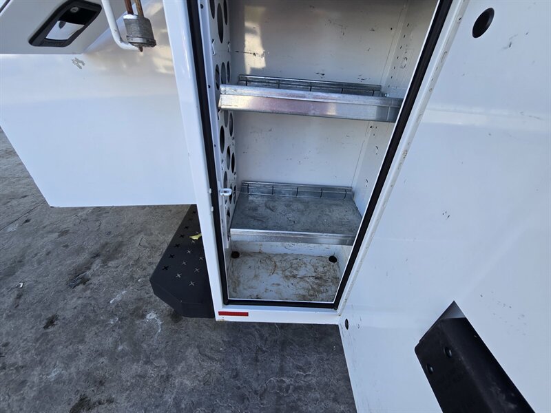Used 2019 Chevrolet Express 3500 w/ Power Convenience Package RWD image 36
