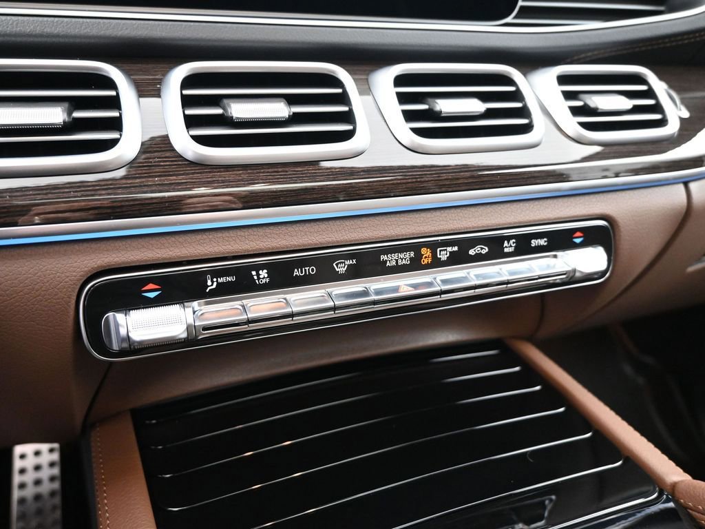 Used 2025 Mercedes-Benz GLS 450 4MATIC image 22