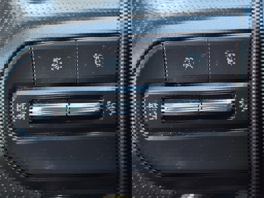 Certified 2024 Chevrolet Colorado Trail Boss w/ Advanced Trailering Package image 12