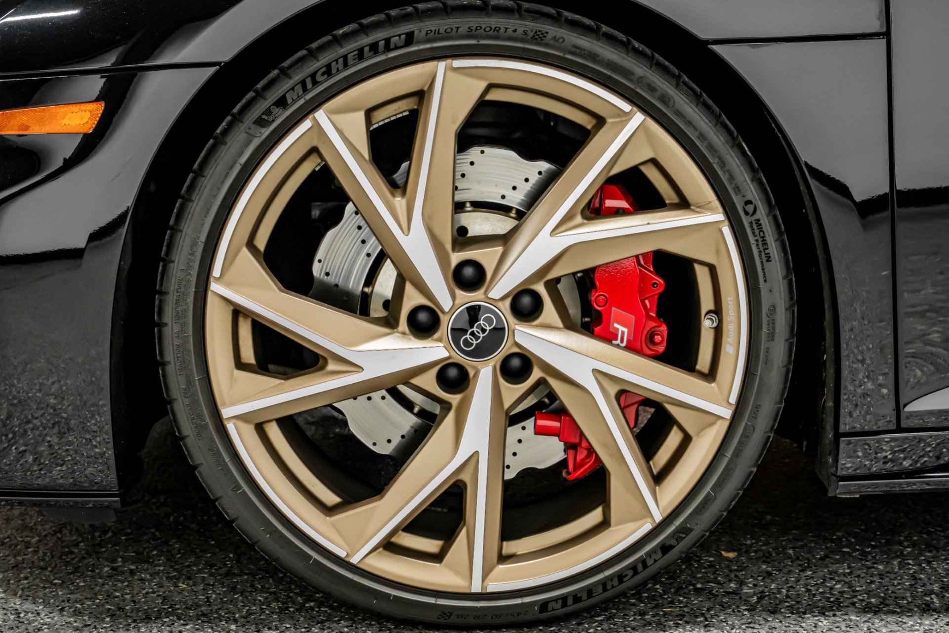 Used 2023 Audi R8 V10 performance image 9